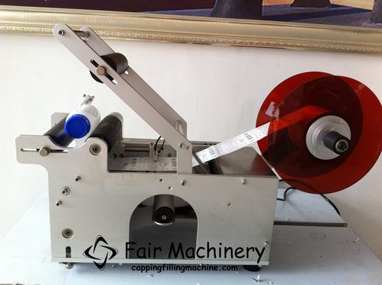 750W SS304 Sticker Labeling Machine Round Bottle Labeling Machine 50PCS/min