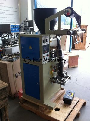 OPP FIilm Biscuit Packing Machine , 40BPM 380VAC Dried Fruit Packaging Machine