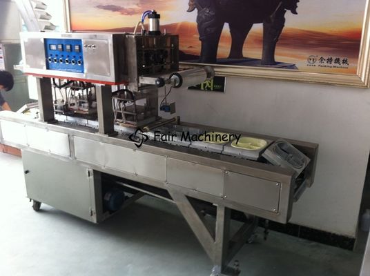 900P/H 3.6KW Plastic Food Container Sealing Machine Yogurt Filling 500kg